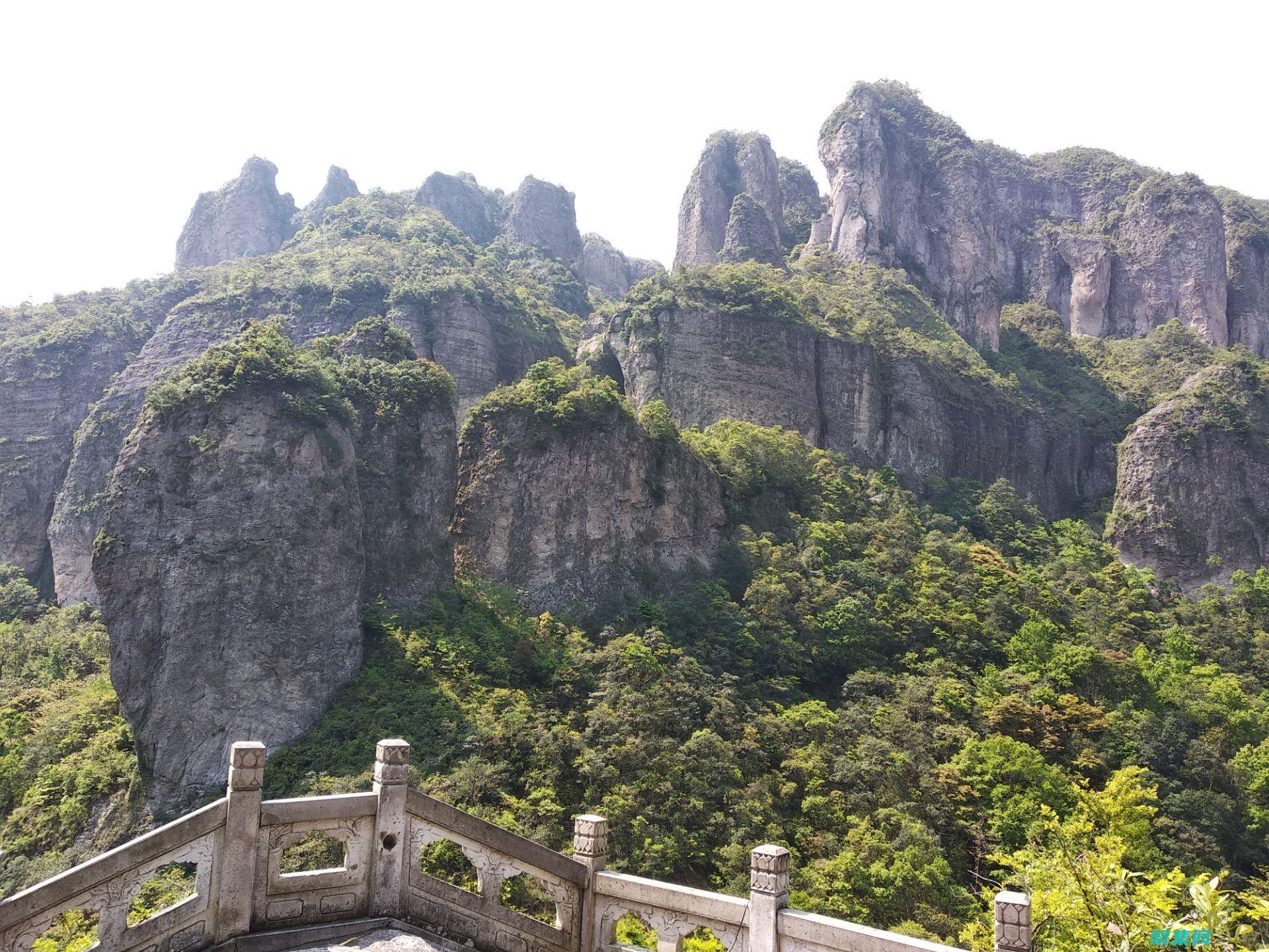 揭开珠峰的灵异面纱：登山者遭遇的超自然故事 (揭开珠峰的灵魂是什么)